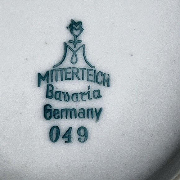 Mitterteich Bavaria Demitasse Three Footed Cup And Saucer Germany 049 Miniature - Picture 4 of 12